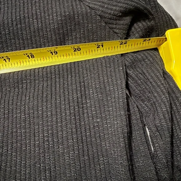 LOFT Black Top XL - Picture 4 of 4